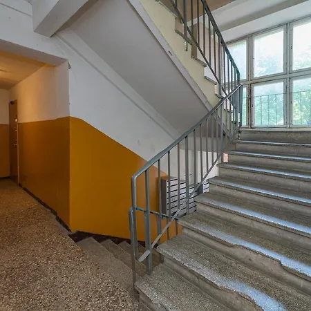 Apartment Convenient With Balcony By Polo *